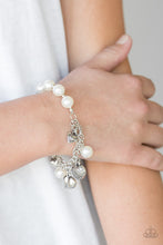 Cargar imagen en el visor de la galería, More Amour - White Bracelet