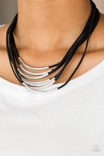 Cargar imagen en el visor de la galería, Walk The WALKABOUT - Black Necklace