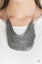 Cargar imagen en el visor de la galería, Catwalk Queen - Gunmetal Necklace