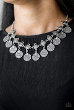 Cargar imagen en el visor de la galería, Walk The Plank - Silver Necklace