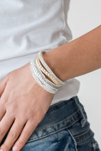 Cargar imagen en el visor de la galería, Fashion Fiend - White Bracelet