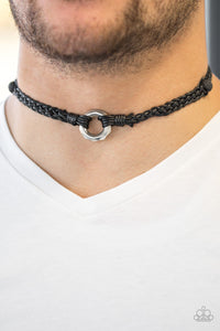 Basic Backpacker - Black Necklace