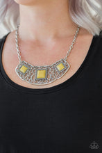 Cargar imagen en el visor de la galería, Feeling Inde-PENDANT - Yellow Necklace
