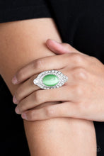 Cargar imagen en el visor de la galería, Riviera Royalty - Green Ring