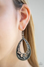 Load image into Gallery viewer, Compliments To The CHIC - Black Earrings