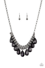 Cargar imagen en el visor de la galería, Fashionista Flair - Black Necklace