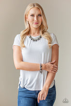 Cargar imagen en el visor de la galería, Party Spree - Black Necklace