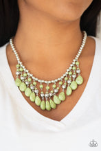 Cargar imagen en el visor de la galería, Rural Revival - Green Necklace