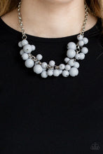 Cargar imagen en el visor de la galería, Walk This BROADWAY - Silver Necklace