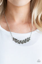 Cargar imagen en el visor de la galería, Special Treatment - Silver Necklace