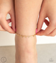 Cargar imagen en el visor de la galería, Sand Shark - Gold Anklet