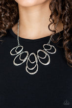 Cargar imagen en el visor de la galería, Terra Storm - Silver Necklace