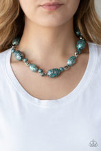 Cargar imagen en el visor de la galería, Gatherer Glamour - Blue Necklace