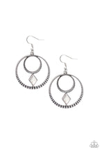 Cargar imagen en el visor de la galería, Tucson Tribute - White Earrings