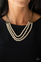 Cargar imagen en el visor de la galería, Terra Trails - White Necklace