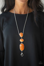 Cargar imagen en el visor de la galería, Making An Impact - Orange Necklace