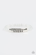 Cargar imagen en el visor de la galería, So She Did - White Bracelet