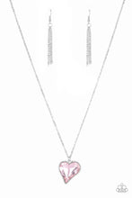 Cargar imagen en el visor de la galería, Heart Flutter - Pink Necklace