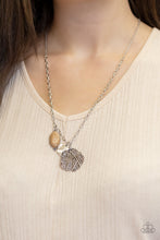 Cargar imagen en el visor de la galería, Free-Spirited Forager - Brown Necklace