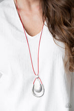 Cargar imagen en el visor de la galería, Texture Trekker - Red Necklace