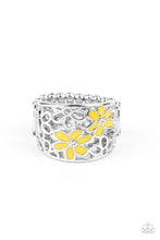 Cargar imagen en el visor de la galería, Clear as DAISY - Yellow Ring