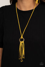 Cargar imagen en el visor de la galería, Feel at HOMESPUN - Yellow Necklace