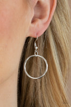 Cargar imagen en el visor de la galería, The Inner Workings - Silver Necklace