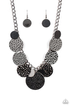 Cargar imagen en el visor de la galería, Industrial Grade Glamour - Black Necklace