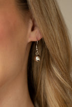 Cargar imagen en el visor de la galería, Gallery Goddess - Silver Necklace