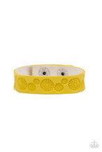 Cargar imagen en el visor de la galería, Follow The Wildflowers - Yellow Bracelet