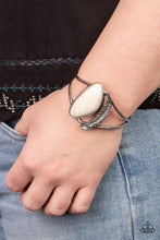 Cargar imagen en el visor de la galería, Out In The Wild - White Bracelet