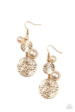 Cargar imagen en el visor de la galería, Pearl Dive - Gold Earrings