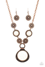 Cargar imagen en el visor de la galería, Saguaro Garden - Copper Necklace