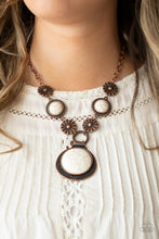Cargar imagen en el visor de la galería, Saguaro Garden - Copper Necklace