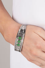 Cargar imagen en el visor de la galería, Flower Patch Picnic - Green Bracelet