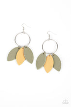 Cargar imagen en el visor de la galería, Leafy Laguna - Multi-Colored Earrings