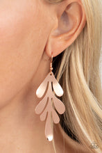 Cargar imagen en el visor de la galería, A FROND Farewell - Rose Gold Earrings