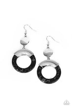 Cargar imagen en el visor de la galería, ENTRADA at Your Own Risk - Black Earrings