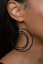 Cargar imagen en el visor de la galería, Colorfully Circulating - Black Earrings