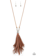 Cargar imagen en el visor de la galería, A Clean Sweep - Brown Necklace