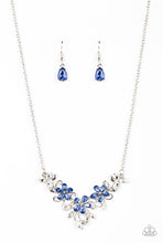 Cargar imagen en el visor de la galería, Floral Fashion Show - Blue Necklace