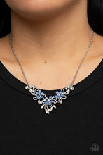 Cargar imagen en el visor de la galería, Floral Fashion Show - Blue Necklace