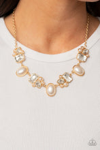 Cargar imagen en el visor de la galería, Sensational Showstopper - Gold Necklace