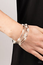 Cargar imagen en el visor de la galería, Marina Masterpiece - White Bracelet