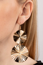 Cargar imagen en el visor de la galería, In Your Wildest FAN-tasy - Gold Earrings