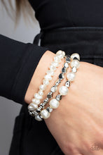 Cargar imagen en el visor de la galería, Shoreside Soiree - White Bracelet