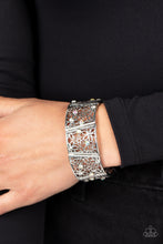 Cargar imagen en el visor de la galería, Spring Greetings - White Bracelet