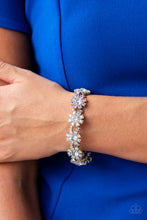 Cargar imagen en el visor de la galería, Premium Perennial - Multi-Colored Bracelet