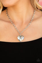 Cargar imagen en el visor de la galería, Flirtatiously Flashy - Silver Necklace